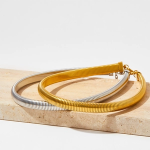 Minimalist elastic wide snake bone chain necklace in gold and silver metallic finish