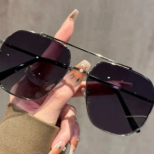 Stylish large polygon silver metal frame sunglasses with gradient lenses for men