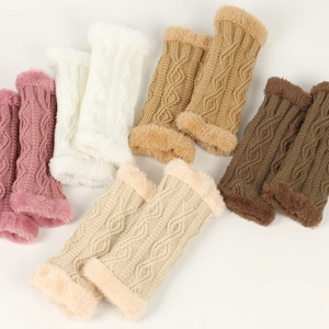 Thick knitted fingerless gloves with faux fur trim in five colors for winter warmth