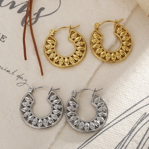 Minimalist hollow leaf pattern hoop earrings in gold and silver stainless steel finish