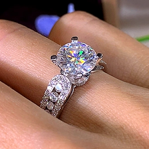 Round Cut Cubic Zirconia Engagement Ring Copper Four Prong Micro Pave Bridal Wedding Finger Jewelry For Women Silver Color