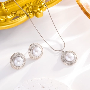 Retro geometric pearl pendant necklace and stud earrings set in gold plated stainless steel