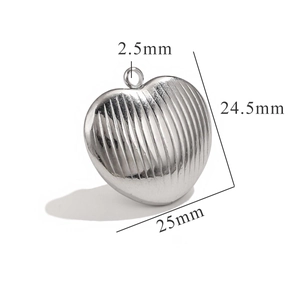 Detailed silver heart pendant dimensions 24.5x25mm with vertical groove textures