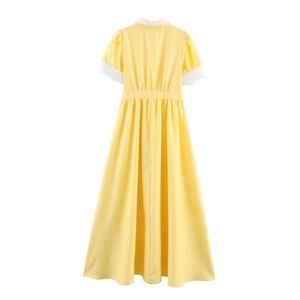 Back view of a yellow pastoral dress with lace trim and slim waist design