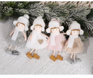Lot de quatre décorations d'anges de Noël en peluche : gris, blanc, rose et kaki