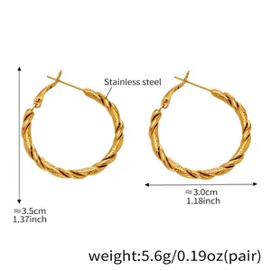 Dimensioni dettagliate degli orecchini a cerchio in acciaio inox dorato da 3,5 cm