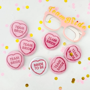 Hochzeit Button Anstecknadeln Weißblech Rund Herz Abzeichen Junggesellenabschied Dekoration Für Braut Und Team Braut