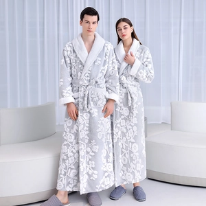 Thick silver-grey jacquard fleece bathrobe with plush fleece lining and floral pattern