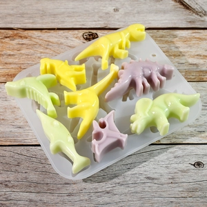 Dinosaurier Silikonform für DIY Harz Backen mit Stegosaurus und Triceratops Formen