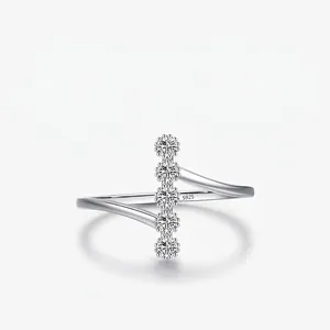 925 Sterling Silver Ring For Women Irregular Bypass Design Five Zircon Vertical Row Inlaid Fashion Jewelry Chic Gift