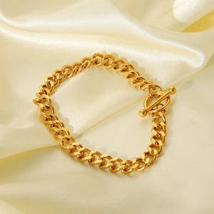 18K gold plated stainless steel Cuban chain bracelet with decorative OT toggle clasp
