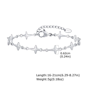 Detail of gold star chain bracelet with K18 hallmark and adjustable lobster clasp