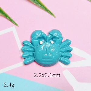 Blue resin crab charm accessory with 2.2x3.1cm dimensions for DIY crafts decoration