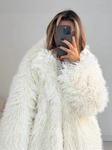Women Faux Fur Coat Shaggy Fluffy Jacket Large Lapel Warm Winter Outerwear Solid Color Fashionable Elegant