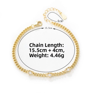 Dettaglio del bracciale in argento S925 dorato con zirconi a cuore ed estensione 15,5+4 cm