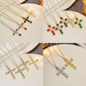 Retro Luxury Cross Pendant Necklace Stainless Steel Micro-Set Zircon Clavicle Chain Religious Style Jewelry For Women
