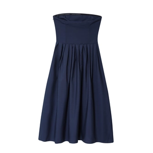 Robe bustier en popeline bleu foncé avec taille ajustée et ourlet plissé élégant