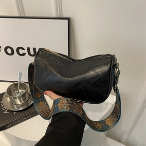 Bohemian Wide Strap Crossbody Bag Soft PU Leather Large Capacity Shoulder Purse Casual Vintage Ethnic Style For Women