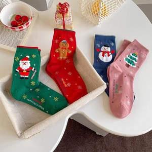Christmas cotton mid-calf socks set with Santa, snowman and gingerbread patterns