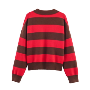 Pull en maille à rayures classiques et manches longues avec poignets en rouge et marron