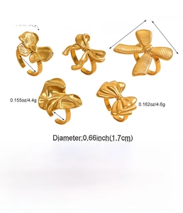Detailed size guide for 18K gold plated bow rings showing diameters and weights