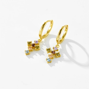 Boucles d'oreilles créoles dorées en argent S925 avec pendentifs croix en zircon coloré