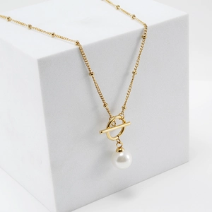 Collier double couche en acier doré 18K avec fermoir OT et pendentif perle ronde