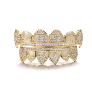 Hip hop gold plated iced out grillz set with shiny cubic zirconia stones for teeth