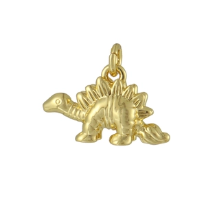 Vue macro d'un pendentif stégosaure doré avec des détails en micro-pavé de zircone