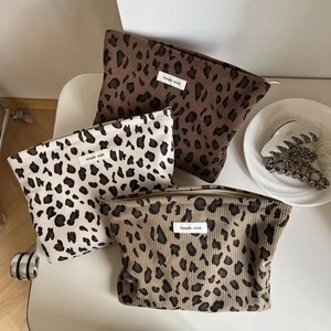 Trousse De Toilette Rétro En Velours Côtelé À Imprimé Léopard Pochette Mode Femme Sac À Main Rangement Voyage