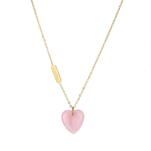 Minimalist 18K gold-plated stainless steel necklace with pink heart-shaped stone pendant