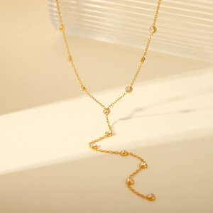Elegant 18K gold-plated Y-shaped necklace with sparkling tassel crystal pendants