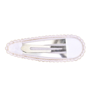 Simple white fabric scalloped edge metal BB hair clip for girls with a minimalist design