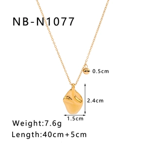 Detailed size specifications for the 18K gold plated wrinkled oval pendant necklace