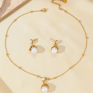 French vintage camellia pearl necklace and stud earrings set in gold stainless steel