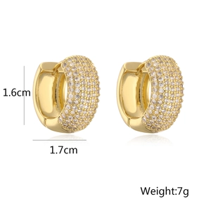 Detailed view of gold-plated zircon hoop earrings with 1.6cm height and 1.7cm width
