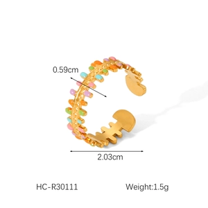 Detail view showing dimensions and weight of gold plated enamel open C-ring
