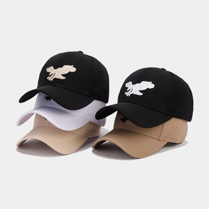 Berretto da baseball alla moda con ricamo aquila 3D nei colori nero, bianco e beige