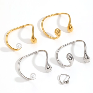 Minimalist double teardrop bangle in 18k gold plated stainless steel with pearl accents