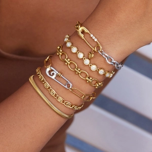 Chic 18K gold and silver stainless steel paperclip chain bracelets with heart pendants