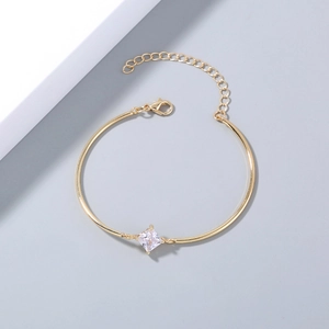 Minimalist gold bracelet with rhombus zircon gemstone and adjustable lobster clasp chain