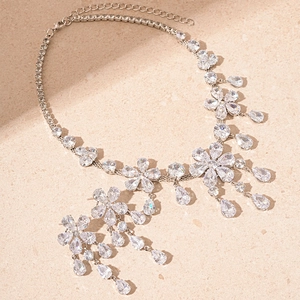 Luxury zircon flower necklace set with waterdrop fringe pendants and earrings in silver