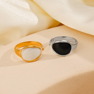 Adjustable gold and silver geometric rings with black and white drip oil finishes