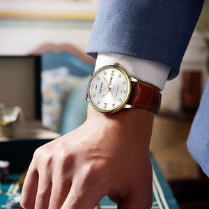 Premium men's KIMSDUN business quartz watch with white dial and brown leather strap details