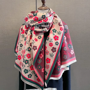 Retro floral print winter scarf with tassels for women, thick windproof warm pashmina shawl