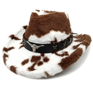Cowboyhut mit braun-weißem Kuhmuster-Plüsch und metallischem Stierkopf-Ornament