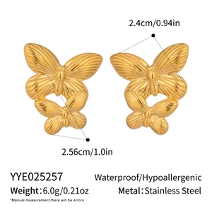 Detailed size chart of 18K gold plated butterfly earrings with waterproof properties