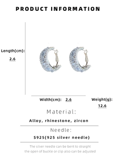 Detailed technical diagram showing 2.6cm size and weight for zircon hoop earrings