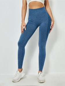 Gros plan du legging de yoga bleu chiné sans couture avec large ceinture abdominale
