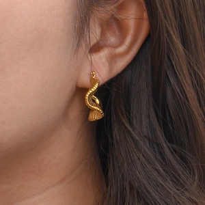Chic irregular spiral hoop earrings in 18K gold plated stainless steel for women